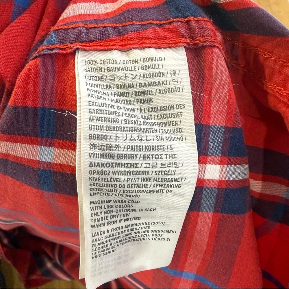 3/$20 Abercrombie & Fitch Red Plaid Button Down Shirt Women’s Medium 100% Cotton - Picture 8 of 9